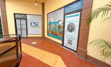 PLAZA DEL SUR SOBRE AVENIDA EL JACAL JARDINES DE LA HACIENDA LOCAL 55m2 $10,500 MXN