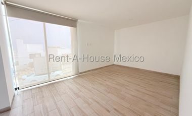 Zibatá, en venta casa de autor. FVR