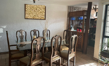 Casa en venta en Almoloya del Río, con un gran jardín y finos acabados