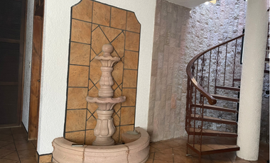 Casa en venta en Almoloya del Río, con un gran jardín y finos acabados