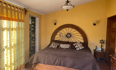 Casa en venta en Almoloya del Río, con un gran jardín y finos acabados