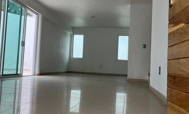 APROVECHA HERMOSA CASA DE DOS NIVELES