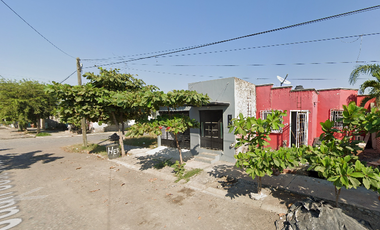 CASA EN REMATE JUAN JOSÉ ARREOLA LLANOS DE SAN JOSÉ TECOMAN COLIMA !!