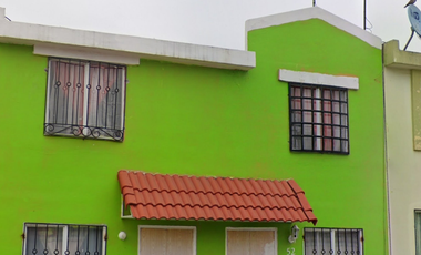 CASA EN REMATE ALMERIA URBI VILLA DEL REY HUEHUETOCA EDOMEX