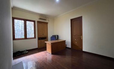 BEAUTIFUL 1-STOREY HOUSE FOR RENT FOR OFFICE OR RESIDENCE IN FATMAWATI, SOUTH JAKARTA