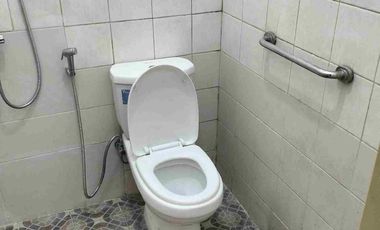 disewakan rumah baru renov taman rahayu 2