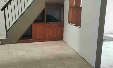 disewakan rumah baru renov taman rahayu 2