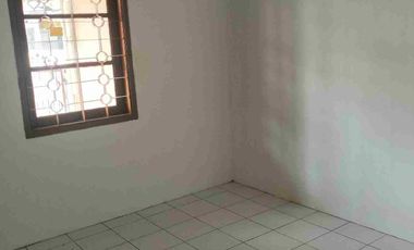 disewakan rumah baru renov taman rahayu 2