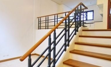 PRICE IMPROVED! Circulo Verde Townhouse for Sale!