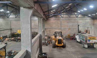 VENDO BODEGA VIA A GIRON AREA 2800 METROS