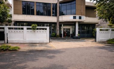 DIJUAL RUMAH KNATOR DIBAWAH NJOP LOKASI STRATEGIS DI SISIMANGARAJA SELANGKAH KE SUDIRMAN SENAYAN SENOPATI JAKARTA SELATAN