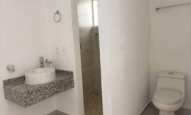 Departamento de dos niveles con amenidades, doble altura, 2 recámaras. Zákia - VENTA