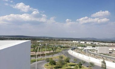 Departamento de dos niveles con amenidades, doble altura, 2 recámaras. Zákia - VENTA