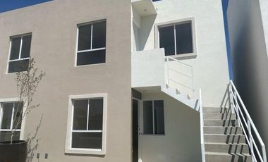 Los Héroes - VENTA. Departamento en planta baja con 2 recámaras y amenidades