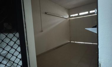 Disewakan Rumah Siap Huni Furnish Lokasi Strategis di Batununggal Bandung