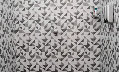 DIJUAL CEPAT – HOMESTAY AKTIF FULL FURNISHED Lokasi Tengah Kota Banyuwangi