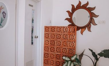 DIJUAL CEPAT – HOMESTAY AKTIF FULL FURNISHED Lokasi Tengah Kota Banyuwangi