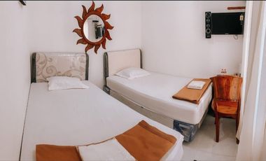 DIJUAL CEPAT – HOMESTAY AKTIF FULL FURNISHED Lokasi Tengah Kota Banyuwangi