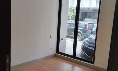 BANTING HARGA Dijual rumah murah 2lantai di Cluster Shinano Jakarta Garden City Cakung Jakarta Timur siaphuni minimalis modern