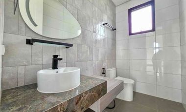 𝗕𝗥𝗔𝗡𝗗 𝗡𝗘𝗪 𝗟𝘂𝘅𝘂𝗿𝗶𝗼𝘂𝘀 𝟮-𝗦𝘁𝗼𝗿𝗲𝘆 𝟱𝗕𝗥 𝗛𝗼𝘂𝘀𝗲 & 𝗟𝗼𝘁 𝗳𝗼𝗿 𝗦𝗮𝗹𝗲 in 𝗚𝗿𝗲𝗲𝗻 𝗠𝗲𝗮𝗱𝗼𝘄𝘀 𝗣𝗛𝟮 at𝗧𝗵𝗲 𝗢𝗿𝗰𝗵𝗮𝗿𝗱, 𝗗𝗮𝘀𝗺𝗮𝗿𝗶𝗻̃𝗮𝘀, 𝗖𝗮𝘃𝗶𝘁𝗲