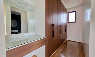 𝗕𝗥𝗔𝗡𝗗 𝗡𝗘𝗪 𝗟𝘂𝘅𝘂𝗿𝗶𝗼𝘂𝘀 𝟮-𝗦𝘁𝗼𝗿𝗲𝘆 𝟱𝗕𝗥 𝗛𝗼𝘂𝘀𝗲 & 𝗟𝗼𝘁 𝗳𝗼𝗿 𝗦𝗮𝗹𝗲 in 𝗚𝗿𝗲𝗲𝗻 𝗠𝗲𝗮𝗱𝗼𝘄𝘀 𝗣𝗛𝟮 at𝗧𝗵𝗲 𝗢𝗿𝗰𝗵𝗮𝗿𝗱, 𝗗𝗮𝘀𝗺𝗮𝗿𝗶𝗻̃𝗮𝘀, 𝗖𝗮𝘃𝗶𝘁𝗲