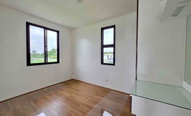 𝗕𝗥𝗔𝗡𝗗 𝗡𝗘𝗪 𝗟𝘂𝘅𝘂𝗿𝗶𝗼𝘂𝘀 𝟮-𝗦𝘁𝗼𝗿𝗲𝘆 𝟱𝗕𝗥 𝗛𝗼𝘂𝘀𝗲 & 𝗟𝗼𝘁 𝗳𝗼𝗿 𝗦𝗮𝗹𝗲 in 𝗚𝗿𝗲𝗲𝗻 𝗠𝗲𝗮𝗱𝗼𝘄𝘀 𝗣𝗛𝟮 at𝗧𝗵𝗲 𝗢𝗿𝗰𝗵𝗮𝗿𝗱, 𝗗𝗮𝘀𝗺𝗮𝗿𝗶𝗻̃𝗮𝘀, 𝗖𝗮𝘃𝗶𝘁𝗲