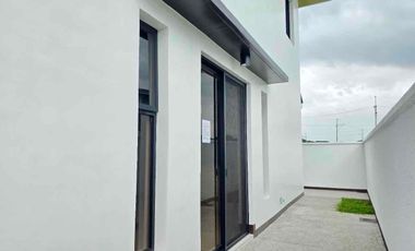 𝗕𝗥𝗔𝗡𝗗 𝗡𝗘𝗪 𝗟𝘂𝘅𝘂𝗿𝗶𝗼𝘂𝘀 𝟮-𝗦𝘁𝗼𝗿𝗲𝘆 𝟱𝗕𝗥 𝗛𝗼𝘂𝘀𝗲 & 𝗟𝗼𝘁 𝗳𝗼𝗿 𝗦𝗮𝗹𝗲 in 𝗚𝗿𝗲𝗲𝗻 𝗠𝗲𝗮𝗱𝗼𝘄𝘀 𝗣𝗛𝟮 at𝗧𝗵𝗲 𝗢𝗿𝗰𝗵𝗮𝗿𝗱, 𝗗𝗮𝘀𝗺𝗮𝗿𝗶𝗻̃𝗮𝘀, 𝗖𝗮𝘃𝗶𝘁𝗲