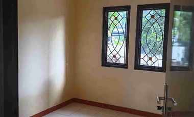 disewakan rumah siap huni dalam cluster di harapan indah