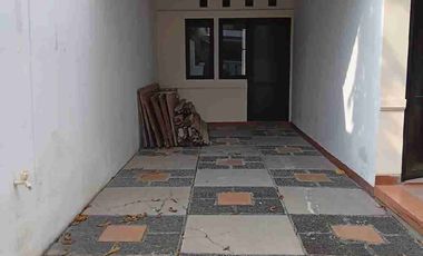 disewakan rumah siap huni dalam cluster di harapan indah