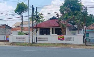 Rumah Besar Baru Renov 6Km dari pintu tol