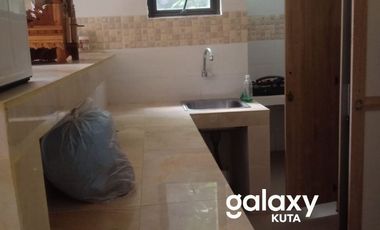 DISEWAKAN RUMAH DEKAT PANTAI MATAHARI TERBIT SANUR DENPASAR, BALI