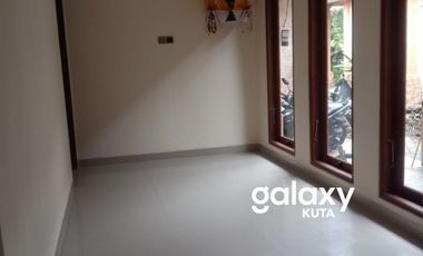 DISEWAKAN RUMAH DEKAT PANTAI MATAHARI TERBIT SANUR DENPASAR, BALI