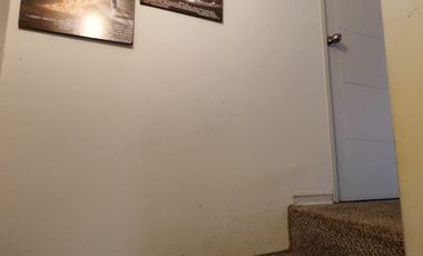 Vendo casa 3 dormitorios, 3 baños, en condominio, frente a Clínica Indisa de Maipú