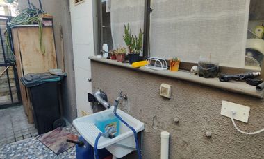 Vendo casa 3 dormitorios, 3 baños, en condominio, frente a Clínica Indisa de Maipú