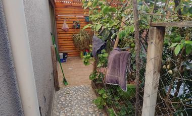 Vendo casa 3 dormitorios, 3 baños, en condominio, frente a Clínica Indisa de Maipú