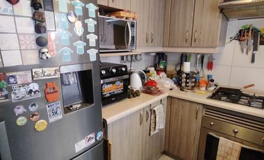 Vendo casa 3 dormitorios, 3 baños, en condominio, frente a Clínica Indisa de Maipú