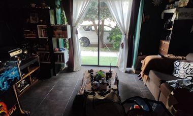 Vendo casa 3 dormitorios, 3 baños, en condominio, frente a Clínica Indisa de Maipú