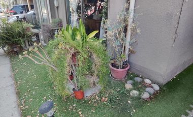 Vendo casa 3 dormitorios, 3 baños, en condominio, frente a Clínica Indisa de Maipú