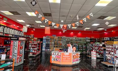 LOCAL EN RENTA EN PLAZA LAS BRISAS