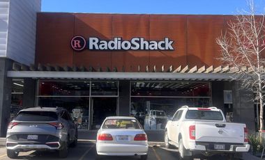 LOCAL EN RENTA EN PLAZA LAS BRISAS