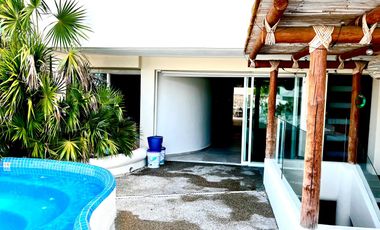 CASA EN VENTA CON VISTA A LA BAHIA EN ACAPULCO