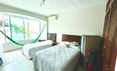 CASA EN VENTA CON VISTA A LA BAHIA EN ACAPULCO