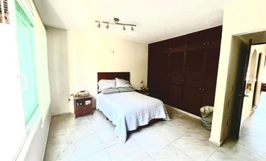 CASA EN VENTA CON VISTA A LA BAHIA EN ACAPULCO