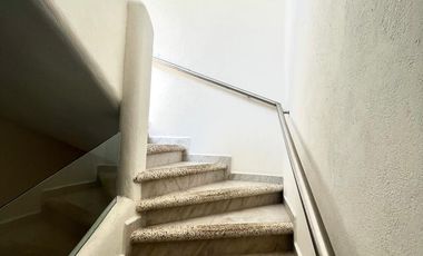 CASA EN VENTA CON VISTA A LA BAHIA EN ACAPULCO