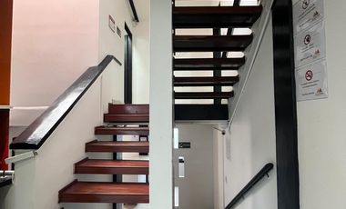 ARRIENDO LOCAL COMERCIAL/OFICINA EN CHIPRE, MANIZALES