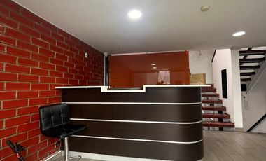 ARRIENDO LOCAL COMERCIAL/OFICINA EN CHIPRE, MANIZALES