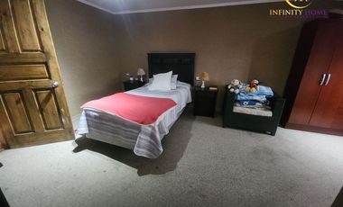 Amplia Casa esquina en Domingo Santa María Renca