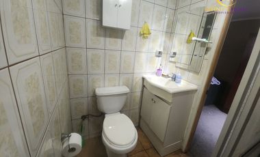 Amplia Casa esquina en Domingo Santa María Renca