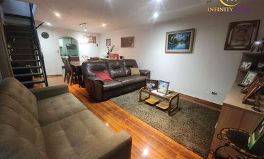 Amplia Casa esquina en Domingo Santa María Renca