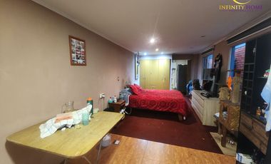 Amplia Casa esquina en Domingo Santa María Renca